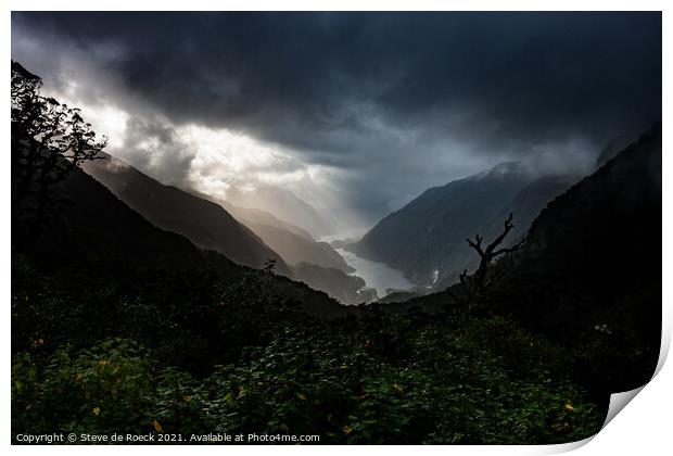 Cloudy Dawn At Doubtful Sound Print by Steve de Roeck
