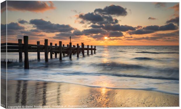 Gorleston-on-Sea Norfolk Beach Sunrise  Canvas Print by David Powley