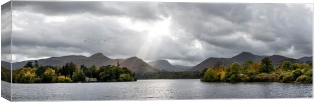 Derwentwater in Autumn in the lake District Canvas Print by Sonny Ryse
