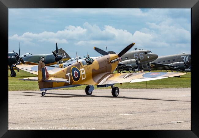 Spitfire Taxxies By Warbirds Framed Print by Steve de Roeck