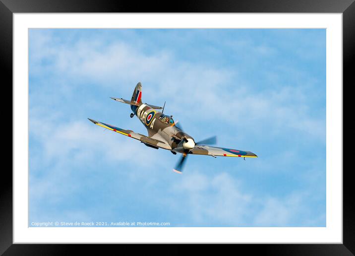 Spitfire Dive Framed Mounted Print by Steve de Roeck