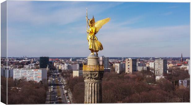 Famous Berlin Victory Column in the city center called Siegessaeule Canvas Print by Erik Lattwein