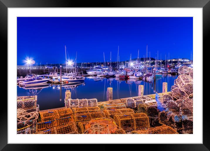 Scarborough harbour Framed Mounted Print by chris smith