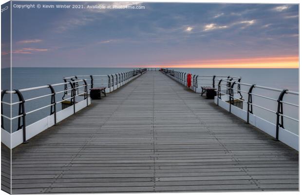 Saltburn Pier at sunrise Canvas Print by Kevin Winter