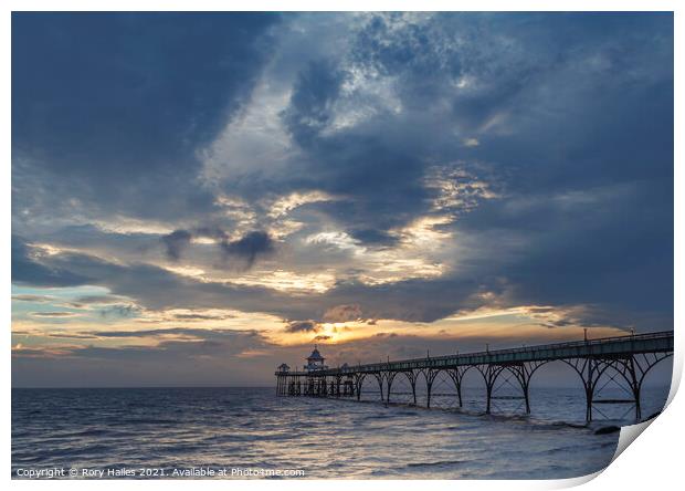 Clevedon Pier on a cloudy evening Print by Rory Hailes
