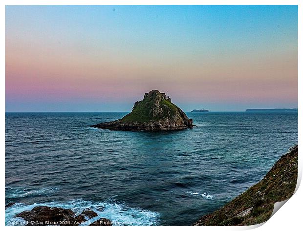 Majestic Sunset Over Thatcher Rock Print by Ian Stone