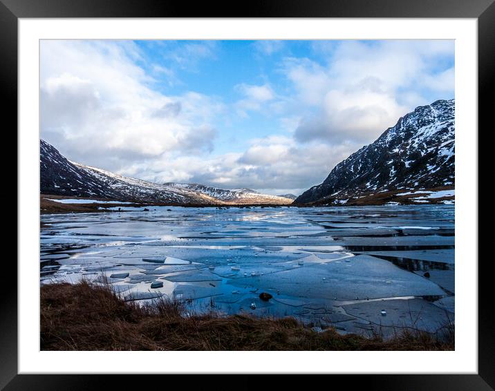 Icebergs on Llyn Idwal Framed Mounted Print by Wendy Williams CPAGB