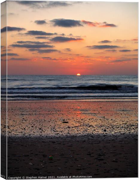 Here Comes the Sun Canvas Print by Stephen Hamer
