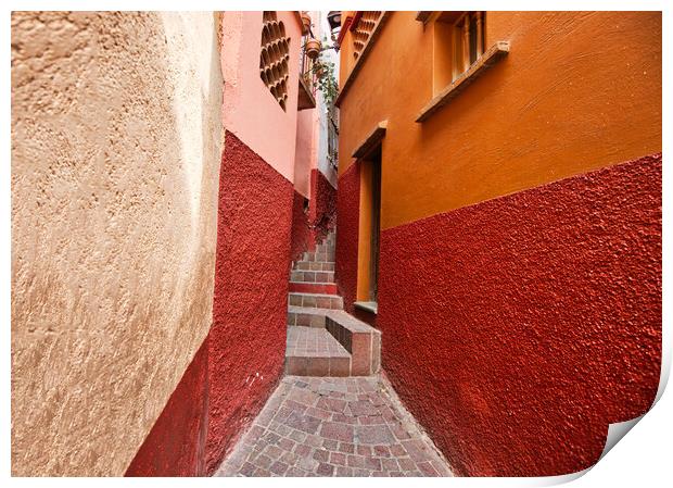 Guanajuato, famous Alley of the Kiss (Callejon del Beso) Print by Elijah Lovkoff