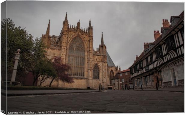 York Minster from the cobbles Canvas Print by Richard Perks