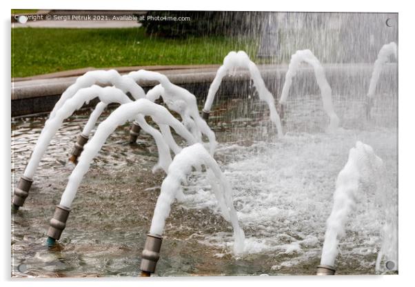 Foamed, dense jets of water burst from metal nozzles in the city fountain. Acrylic by Sergii Petruk