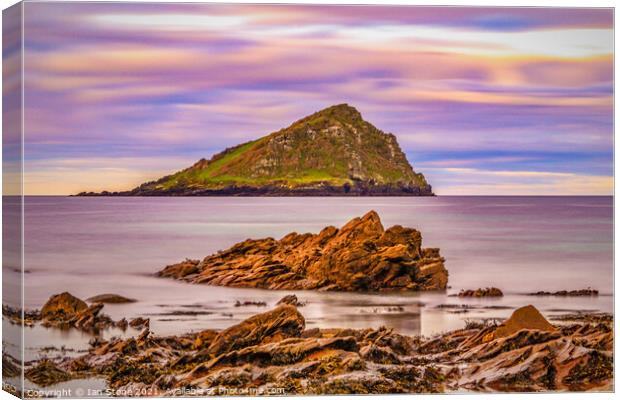 The Great Mewstone rock  Canvas Print by Ian Stone