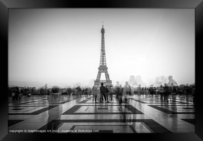 Eiffel tower, Paris. Esplanade du Trocadero Framed Print by Delphimages Art
