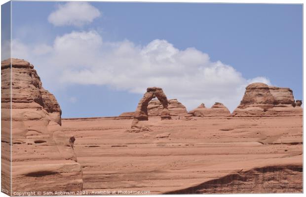 Delicate Arch, Arches National Park Canvas Print by Sam Robinson