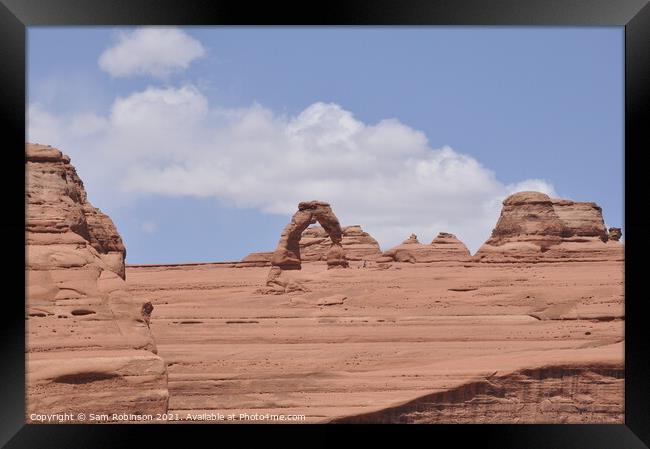 Delicate Arch, Arches National Park Framed Print by Sam Robinson