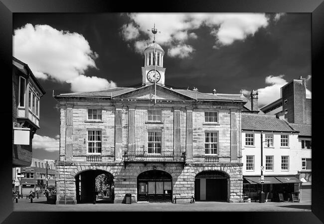 Old Town Hall, Pontefract  Framed Print by Darren Galpin