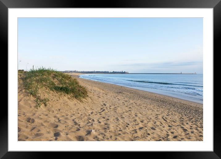 Sandhaven Beach, South Shields Framed Mounted Print by Rob Cole