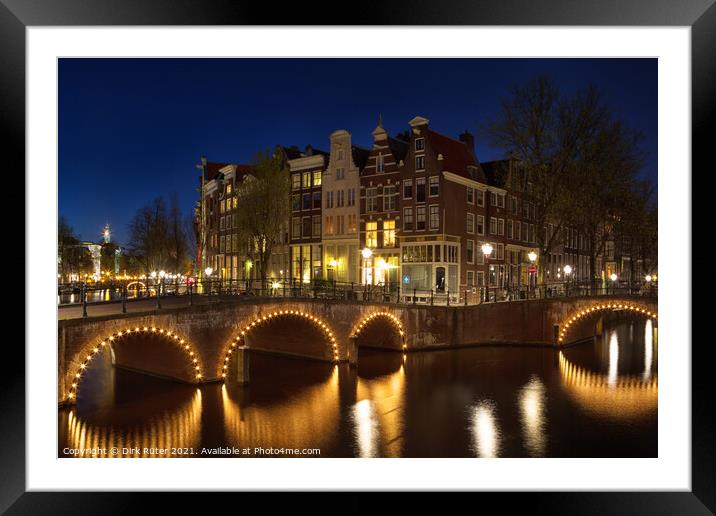Keizersgracht at night Framed Mounted Print by Dirk Rüter