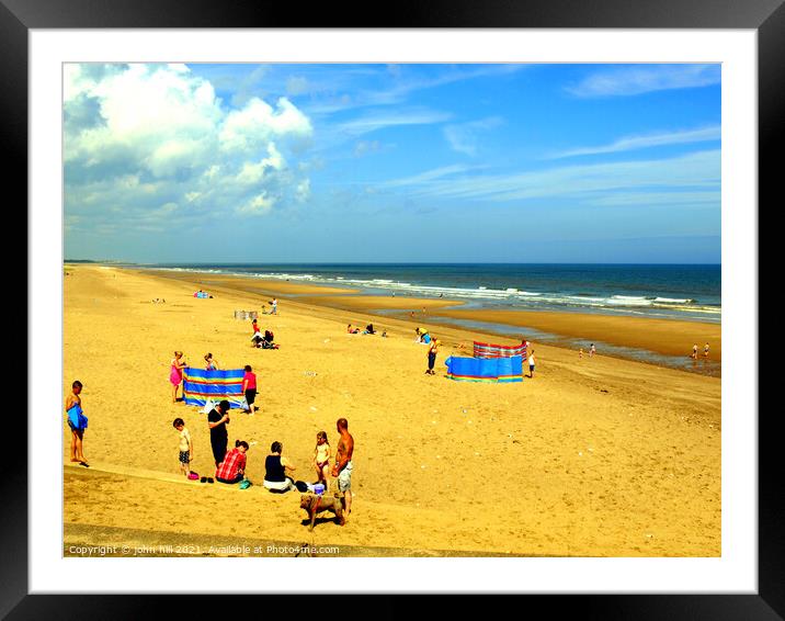 Beach at Ingoldmells Point in Skegness. Framed Mounted Print by john hill