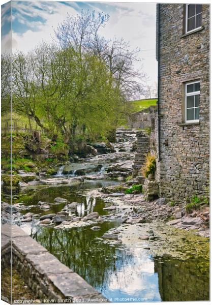 Hawes Gayle beck Canvas Print by Kevin Smith