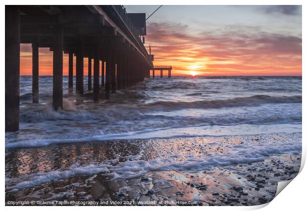 Southwold Pier at Sunrise Print by Graeme Taplin Landscape Photography
