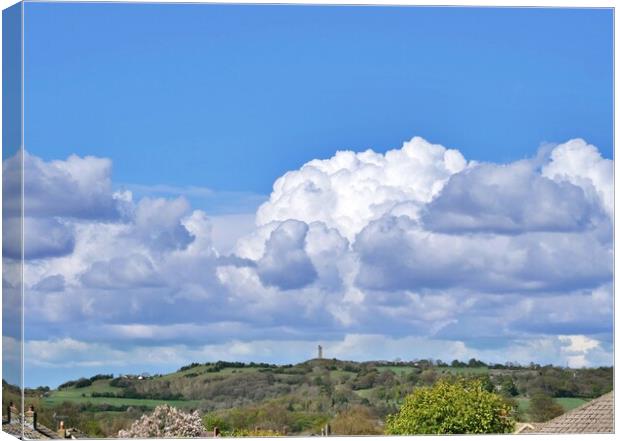 Castle Hill in clouds Canvas Print by Roy Hinchliffe
