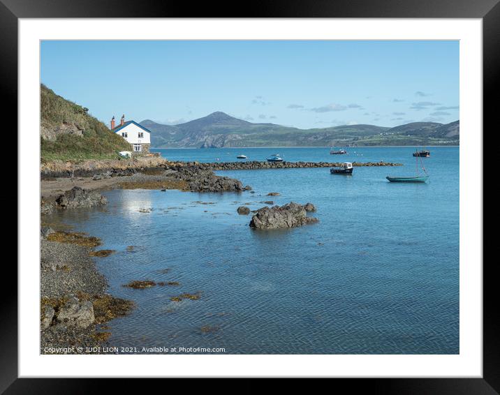 White house at Porthdinllaen Framed Mounted Print by JUDI LION