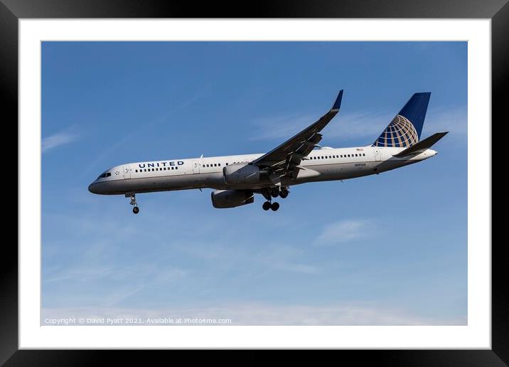 United Airlines Boeing 757-224                   Framed Mounted Print by David Pyatt