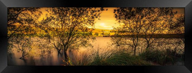 BE0015P - Baitings Reservoir - Panorama Framed Print by Robin Cunningham