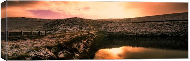 BE0022P - Withens Clough Reservoir - Panorama Canvas Print by Robin Cunningham