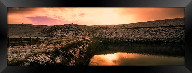 BE0022P - Withens Clough Reservoir - Panorama Framed Print by Robin Cunningham