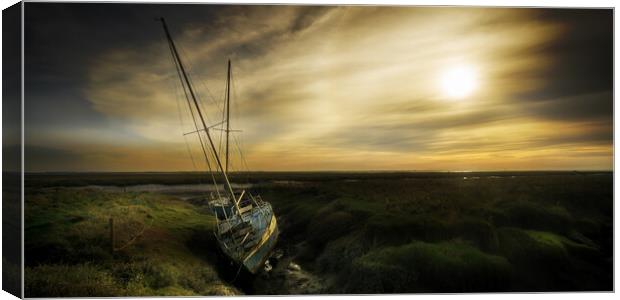 FA0006W - Oops (Lytham St Annes) - Wide Canvas Print by Robin Cunningham