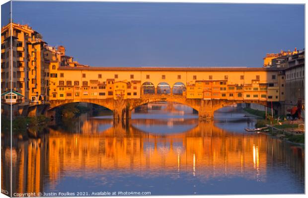 Ponte Vecchio at sunrise, Florence, Italy Canvas Print by Justin Foulkes