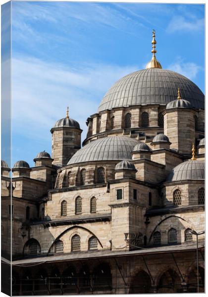 New Mosque in Istanbul Canvas Print by Artur Bogacki