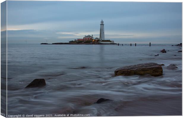 St Marys lighthouse long exposure Canvas Print by david siggens
