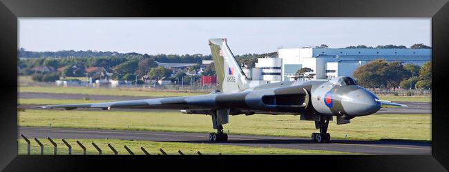 Avro Vulcan B2 XH558 taxying Framed Print by Allan Durward Photography