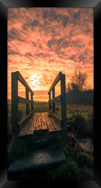 HL0027W - Almost There - Wide Framed Print by Robin Cunningham