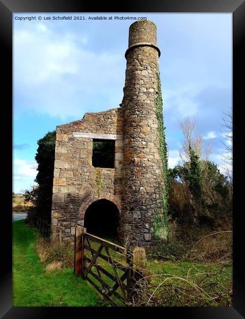 Old tin mine chimney stack cornwall  Framed Print by Les Schofield