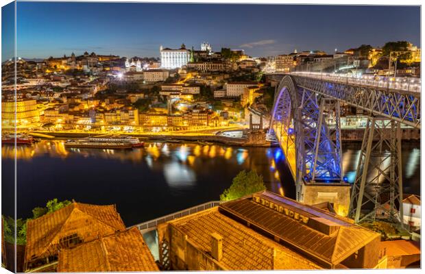 Dom Luís I Bridge over Douro river Porto Canvas Print by peter schickert
