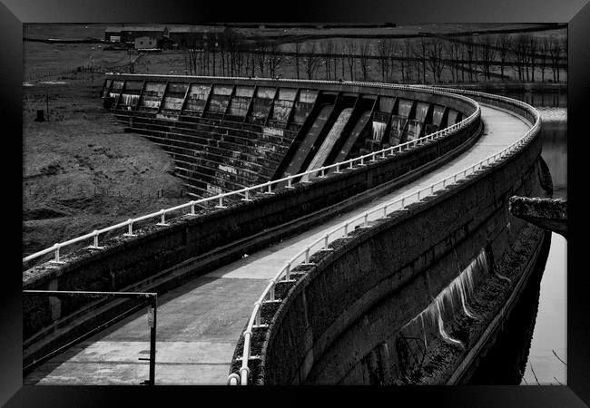Baiting's Reservoir Walkway Over Dam Wall Mono Framed Print by Glen Allen