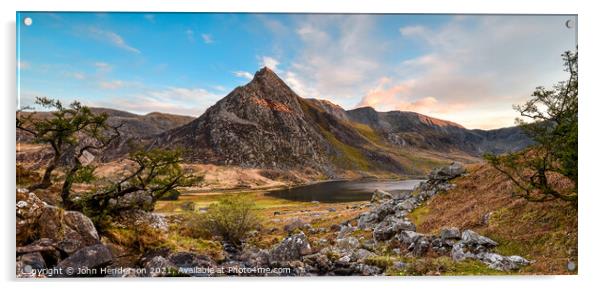 Tryfan Panorama  Acrylic by John Henderson