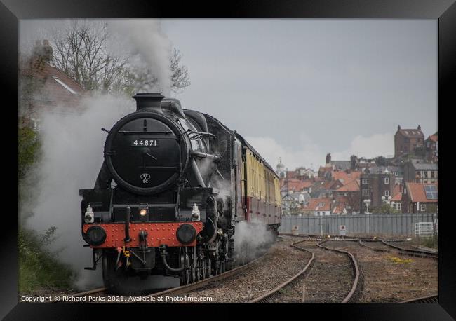 Getting steamed up on the North Yorkshire Moors Framed Print by Richard Perks