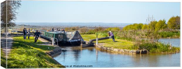 Caen Hill Locks, Kennet and Avon Canal, Wiltshire Canvas Print by Michaela Gainey