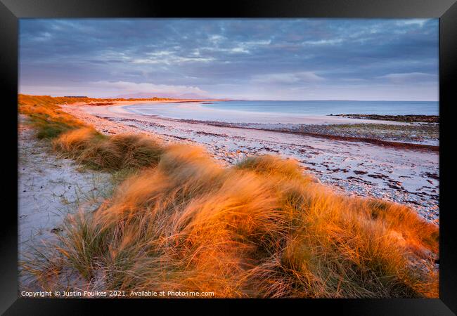 Liniclate Beach, Benbecula, Outer Hebrides Framed Print by Justin Foulkes