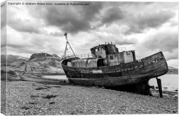 Ship wreck at Corpach monochrome Canvas Print by Graham Moore