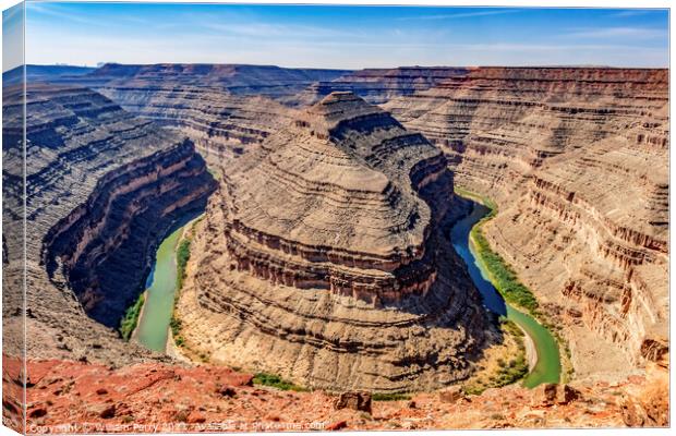 Great Goosenecks Rock Formation San Juan River Mexican Hat Utah Canvas Print by William Perry