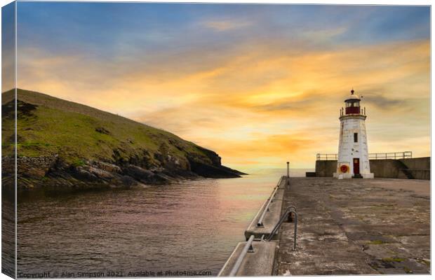 Lybster Lighthouse Canvas Print by Alan Simpson