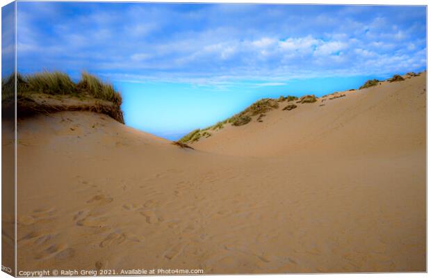 Sand dunes of tiger hill Canvas Print by Ralph Greig