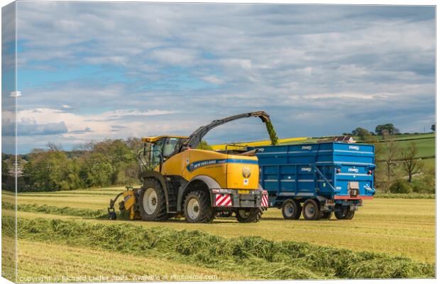 Silage Making at Foxberry (5) Canvas Print by Richard Laidler