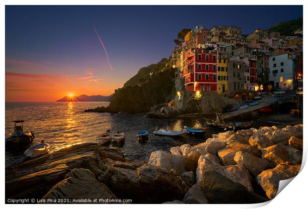 Riomaggiore in Cinque Terre at sunset, in Italy Print by Luis Pina